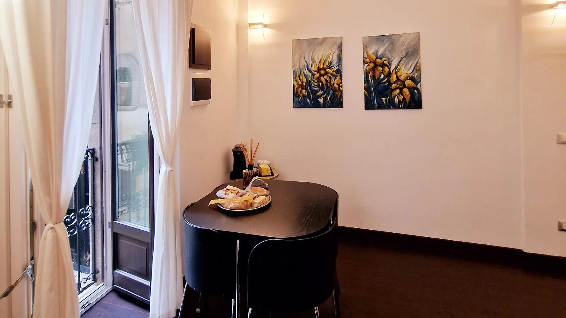 Donna Rosa - Main Avenue Villa Taormina 0*,  Italien